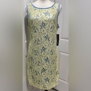 ☃️☃️NWT MadisonLeigh Women’s Lace Lemon/Blue Lined Fitting Dress, Size 14
